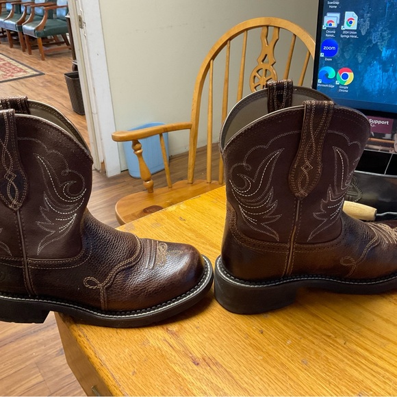 Ariat Boots - Size 9B - Brown - Style Number: 10029492 - Leather Upper - Picture 5 of 9